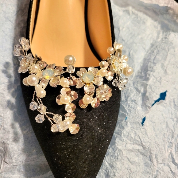 Flower and pearls removable shoe clips - Picture 1 of 1